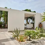 Hotel La Casa E Il Mare, Private Bay 4*