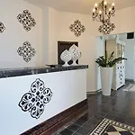 Hotel La Casa E Il Mare, Private Bay 4*