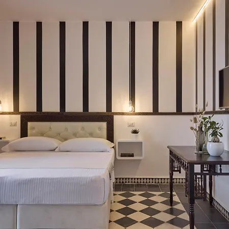 Hotel La Casa E Il Mare, Private Bay 4*