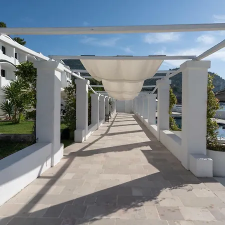 La Casa E Il Mare, Private Bay Hotel 4*
