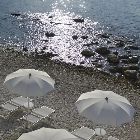 Hotel La Casa E Il Mare, Private Bay 4*