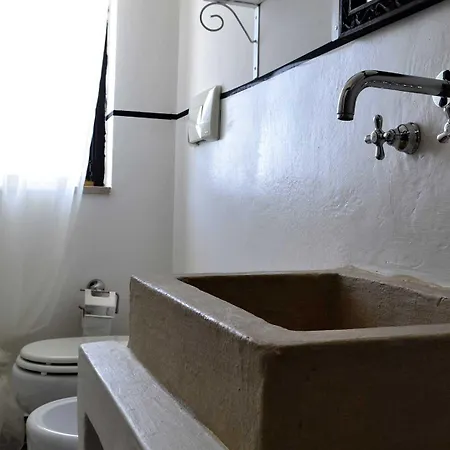 호텔 La Casa E Il Mare, Private Bay 4*