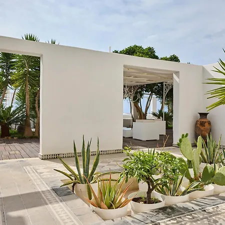 Hotel La Casa E Il Mare, Private Bay 4*