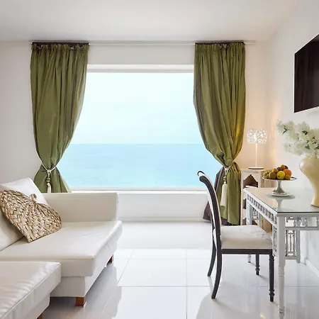 Hotel La Casa E Il Mare, Private Bay Mattinata