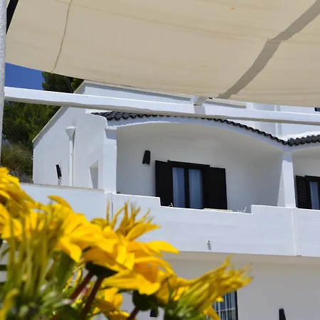 Hotel La Casa E Il Mare, Private Bay