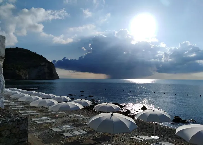 ホテル La Casa E Il Mare, Private Bay マッティナータ